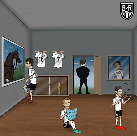 疑似偷窥！球队更衣室内现监控器的简单介绍