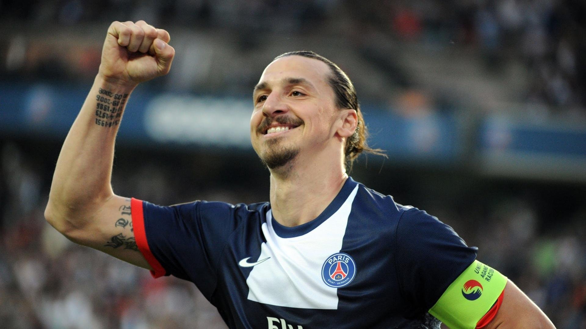 拉文，聚光灯下的王者，F1年度争冠之夜的终极舞台艺术家